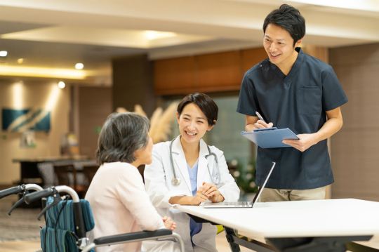 看護師　介護施設　転職